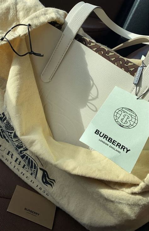 geanta burberry originala